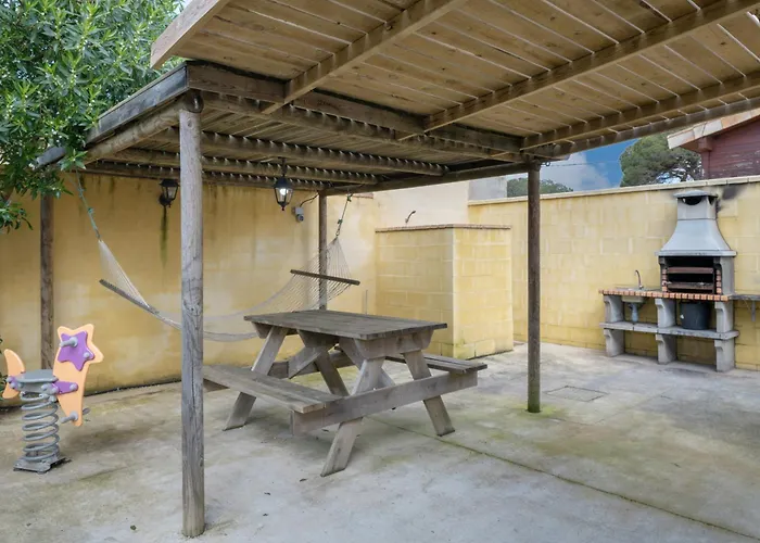 Tres Hermanas 2 Casa de Campo